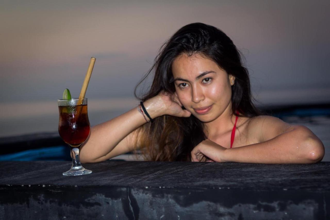 Waenis Sunset View Hotel And Restaurant, Amed, Bali Εξωτερικό φωτογραφία