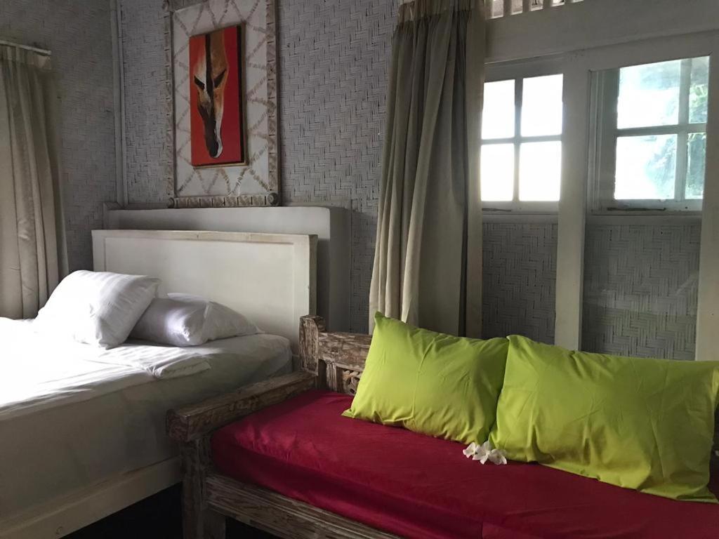 Waenis Sunset View Hotel And Restaurant, Amed, Bali Εξωτερικό φωτογραφία