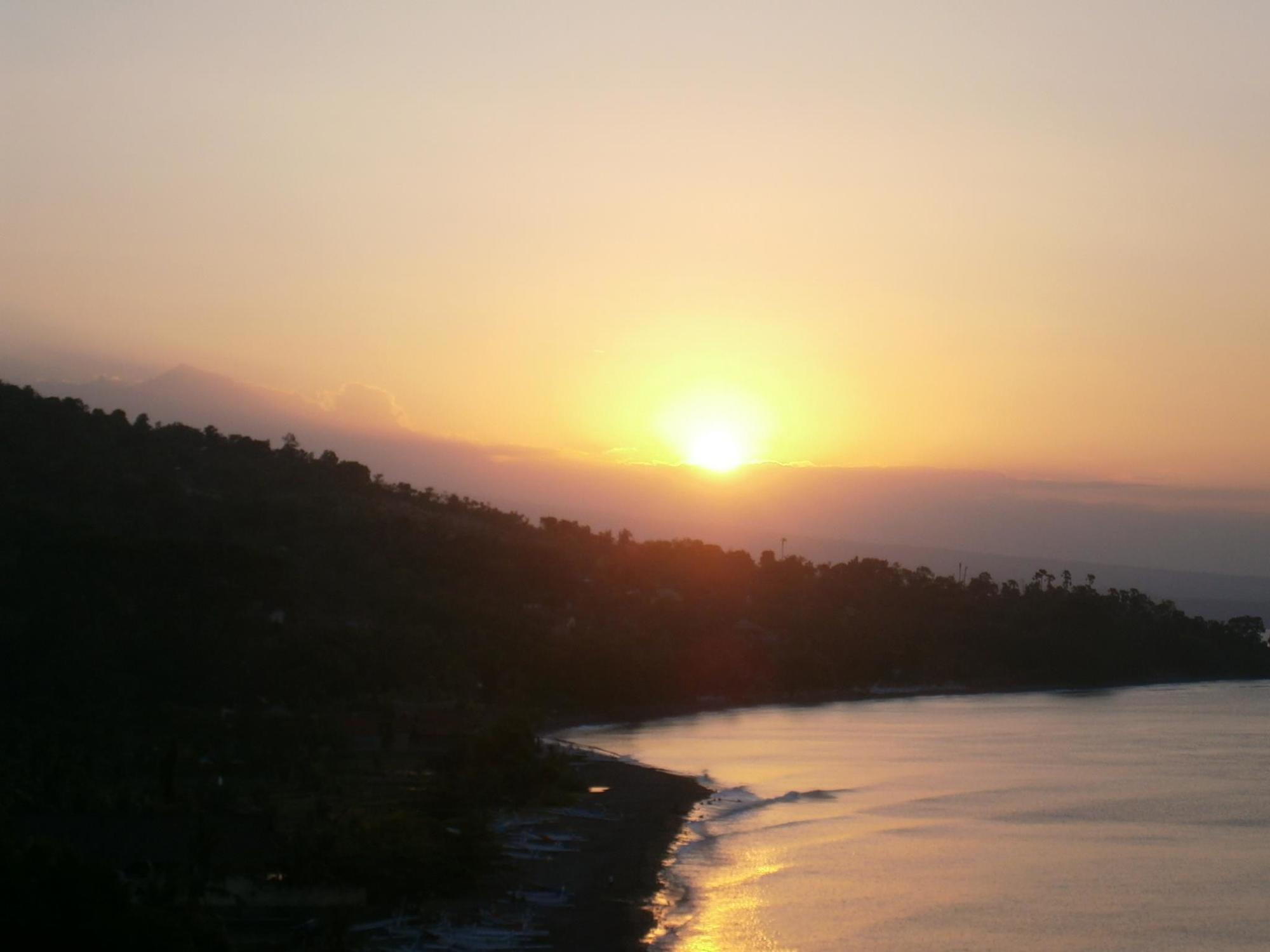 Waenis Sunset View Hotel And Restaurant, Amed, Bali Εξωτερικό φωτογραφία