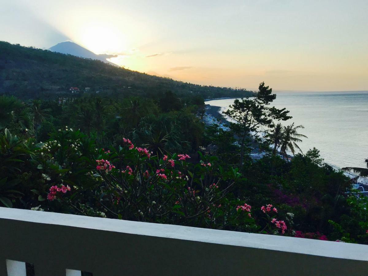 Waenis Sunset View Hotel And Restaurant, Amed, Bali Εξωτερικό φωτογραφία