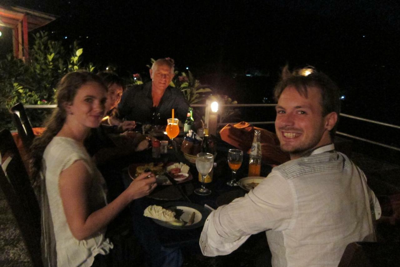 Waenis Sunset View Hotel And Restaurant, Amed, Bali Εξωτερικό φωτογραφία