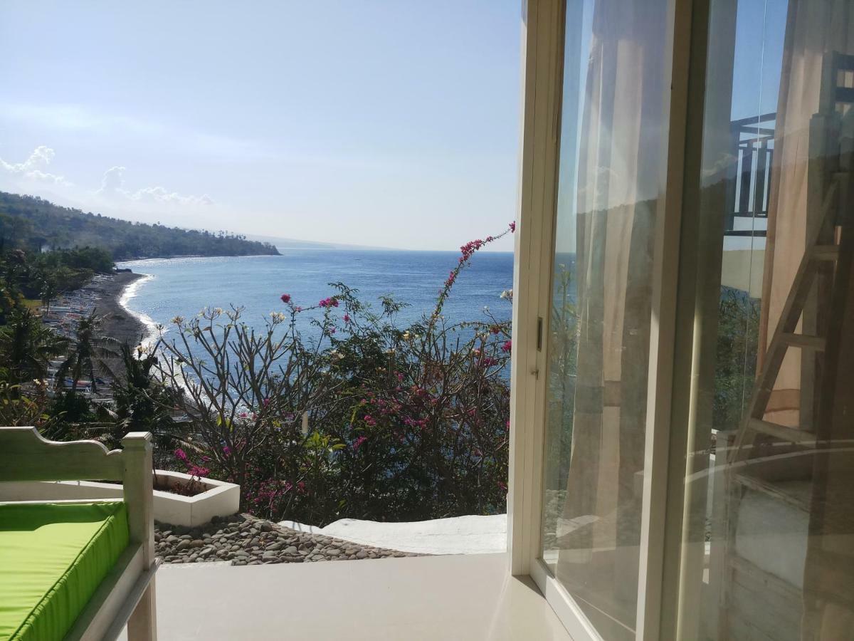 Waenis Sunset View Hotel And Restaurant, Amed, Bali Εξωτερικό φωτογραφία