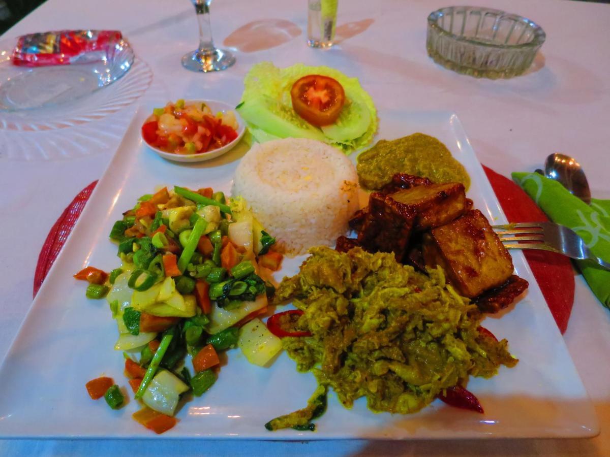 Waenis Sunset View Hotel And Restaurant, Amed, Bali Εξωτερικό φωτογραφία